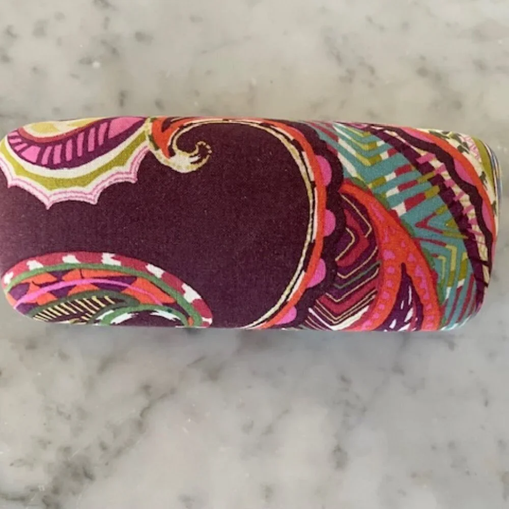 VERA BRADLEY Heirloom Paisley Hard Clam Shell Eye Glass Case Retired